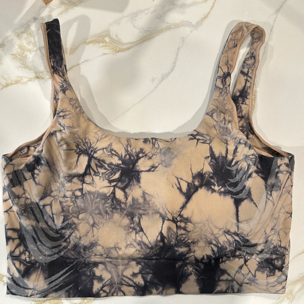 Gently Used Athleta Seamless Sports Bra Size Large